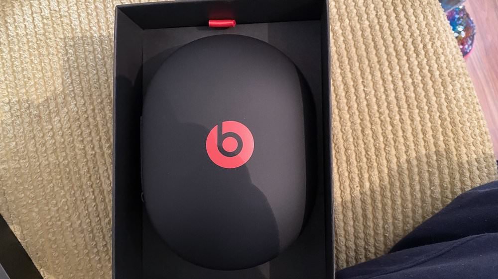 Beats studio 3-Cameraloops.com - 3.jpeg