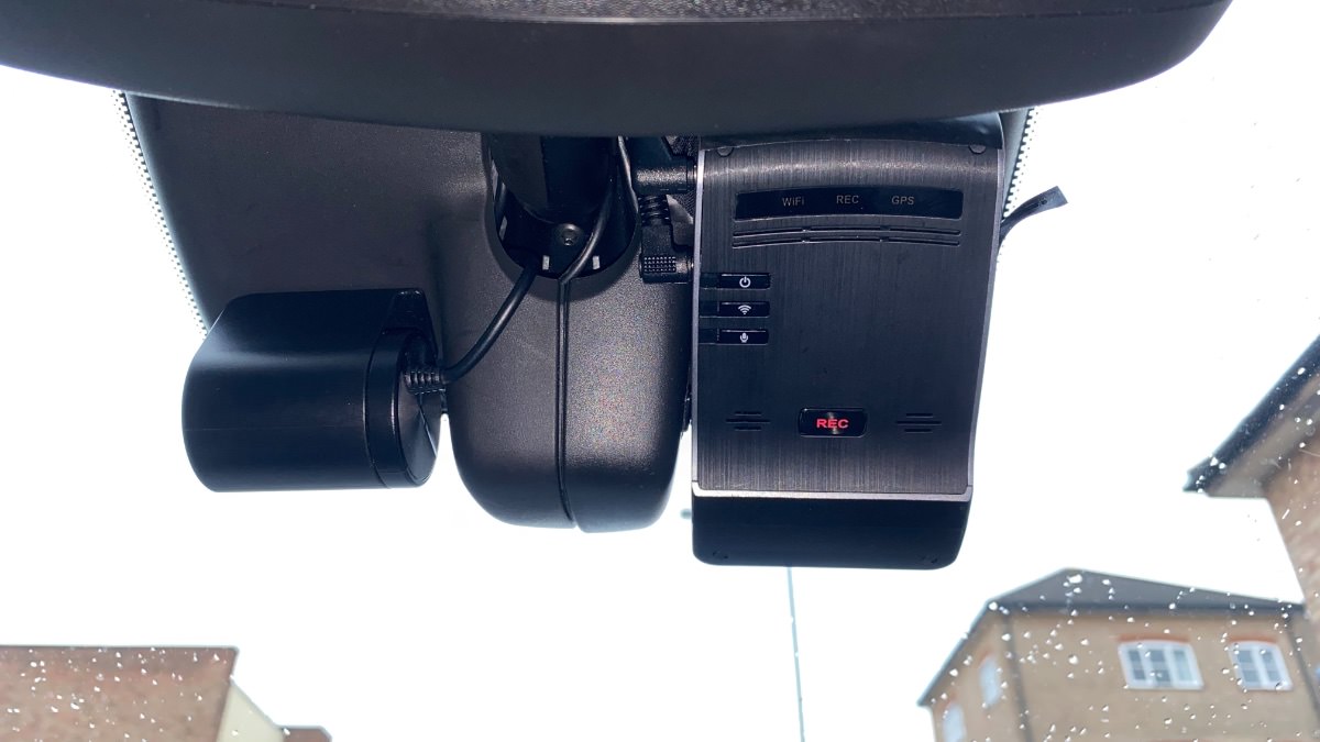 Thinkware U1000 and iVolt battery install and mod teardown