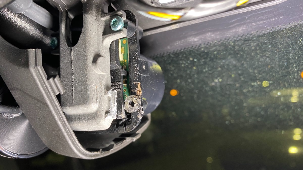 Thinkware U1000 and iVolt battery install and mod teardown